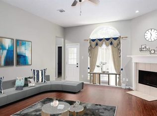 1035 Norfolk Dr, Pearland, TX 77584