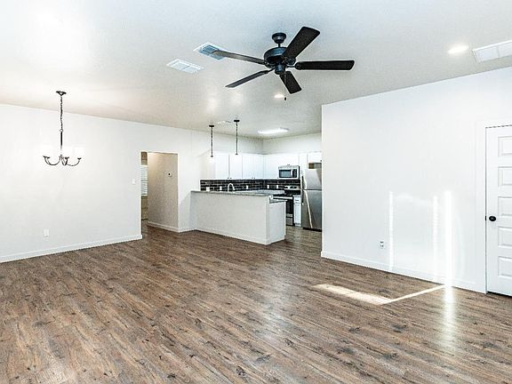 5th image of 1018 N 7th St