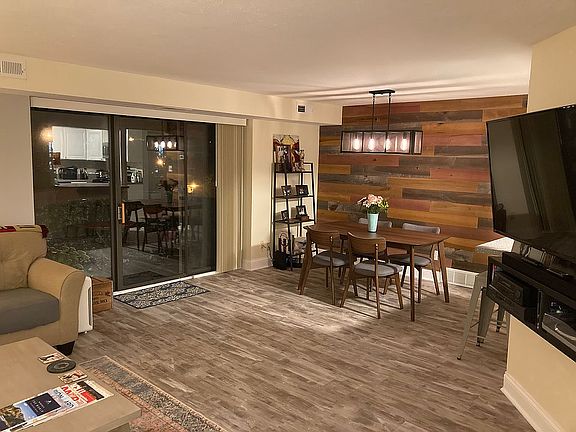 5th image of 9570 Cove Dr Unit E-20