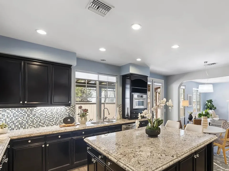 15639 Via Montecristo