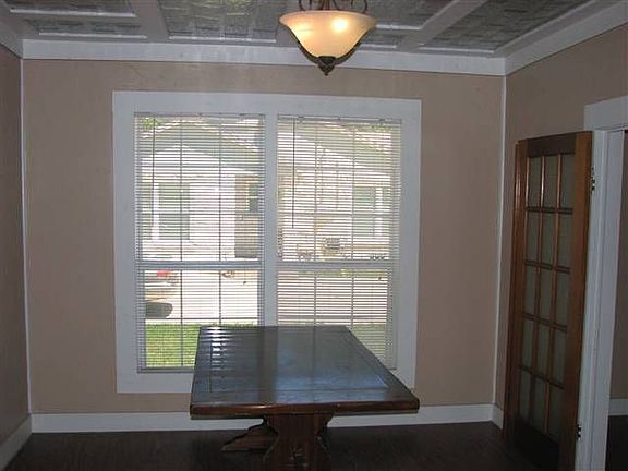 5th image of 303 N Davis St