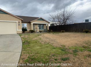 1300 Pasteur Ct, Hanford, CA 93230