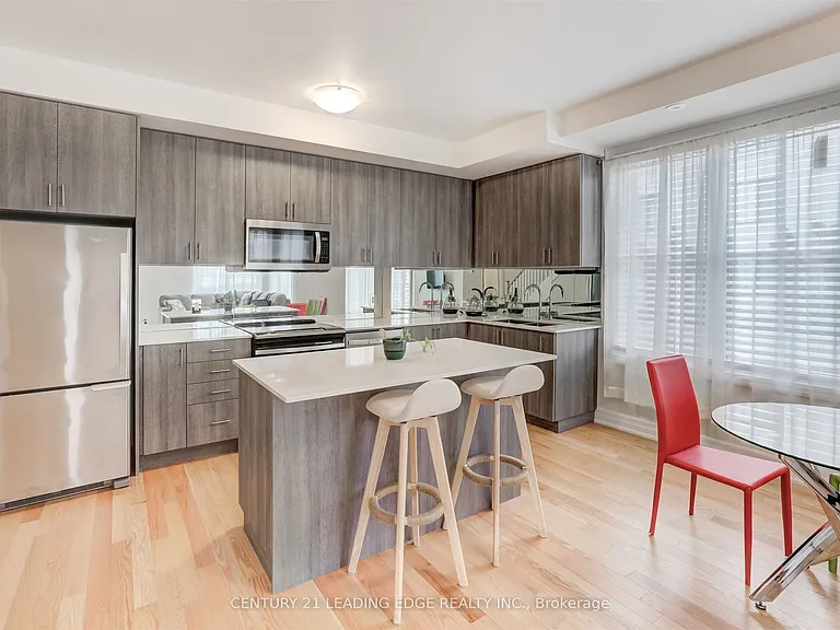 1180 Cawthra Rd #106 — Photo 6