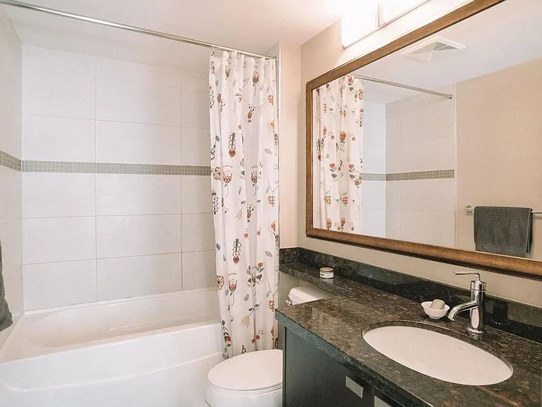 888 Carnarvon St #3210 — Photo 8