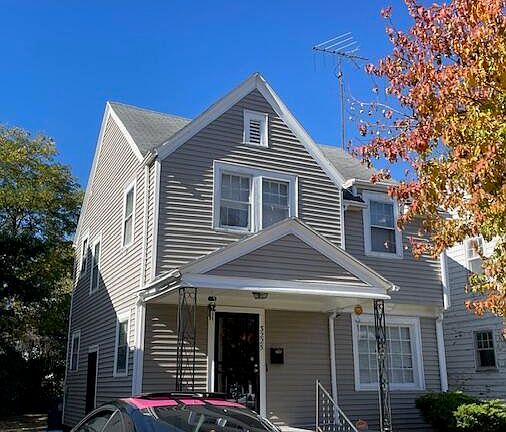 2nd image of 3225 Maher St