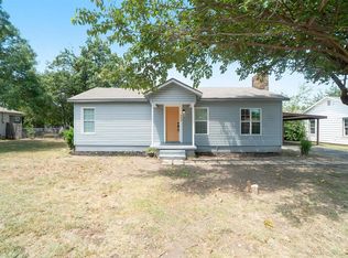 623 Hallvale Dr, White Settlement, TX 76108
