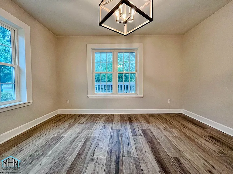 810 Elizabeth Rd — Photo 12