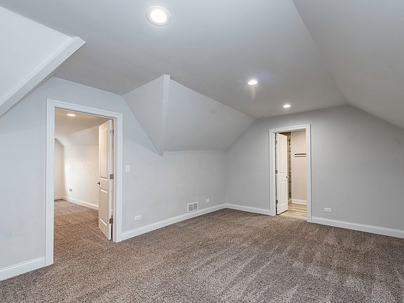 5th image of 33715 N Lake Shore Dr
