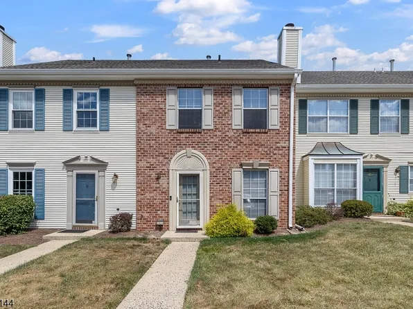 3404 Pinhorn Dr, Bridgewater Twp., NJ 08807