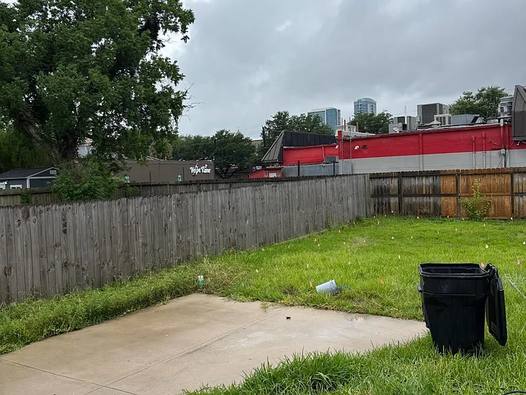 2410 Huldy St — Photo 13