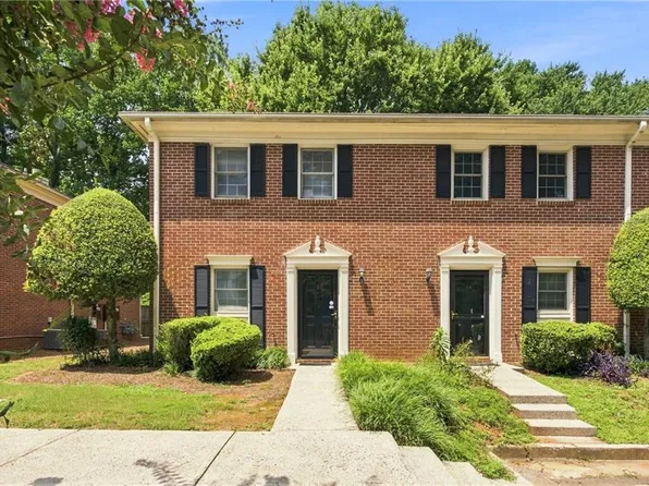 136 Sterling Ct, Alpharetta, GA 30004