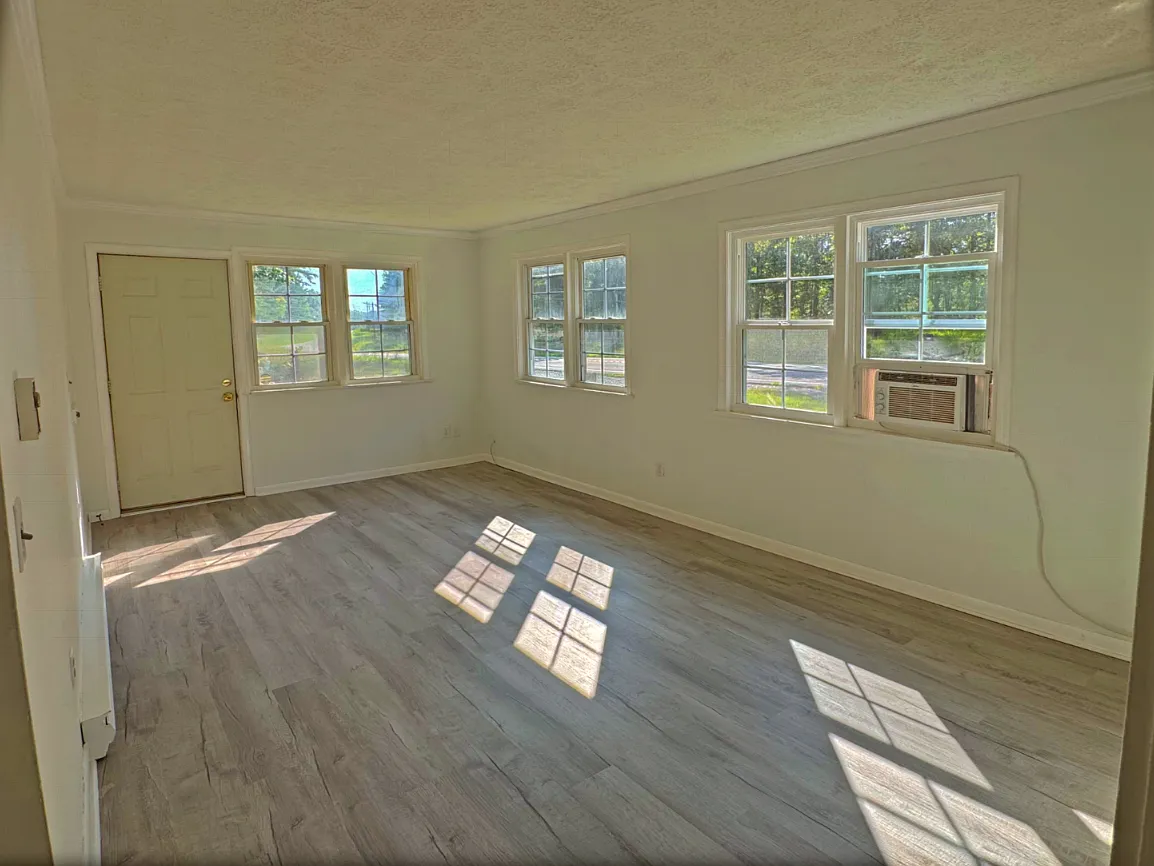 2 bed, 720 sqft, $1,575 — Photo 3