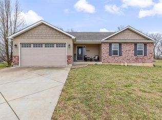 1025 Wolfcreek Rd, Farmington, MO 63640