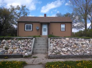 206 Highland Ave, Plentywood, MT 59254