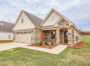 938 Wheat Ridge Dr, Prattville, AL 36066