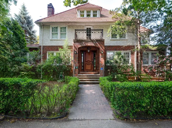 71-56 Ingram Street image 1 of 29