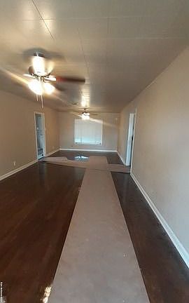 3rd image of 1147 Greer St