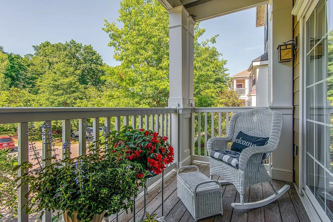 8211 Lenox Creekside Dr — Photo 3