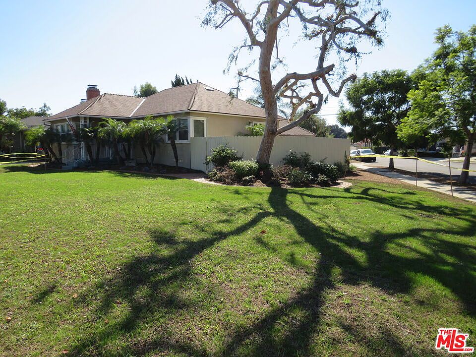 1st image of 2943 Veteran Ave