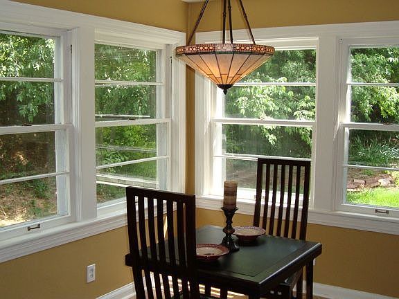 5th image of 2406 Ashwood Dr