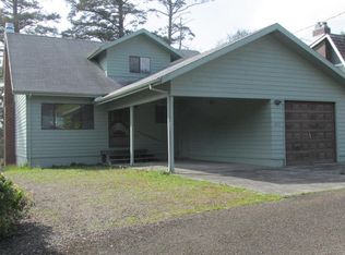 273 S Dolphin St, Rockaway Beach, OR 97136