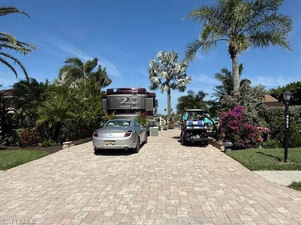 4593 Southern Breeze DR, NAPLES, FL 34114