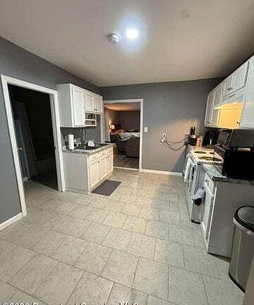 3rd image of 125 River St