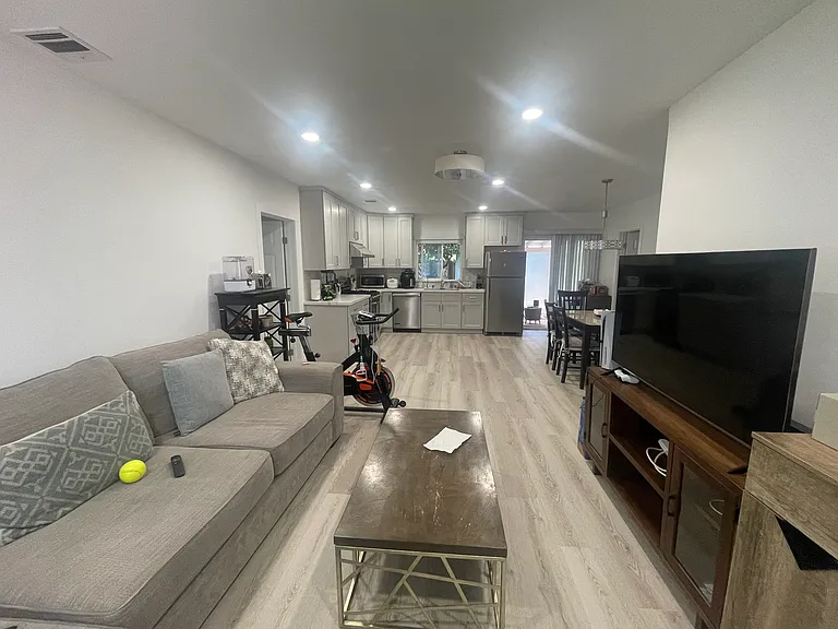 621 Pasqual Ave — Photo 2
