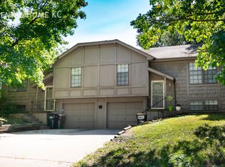 12407 W 71st St, Shawnee, KS 66216