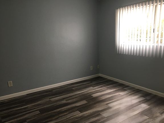 4th image of 1333 S Bundy Dr APT 4