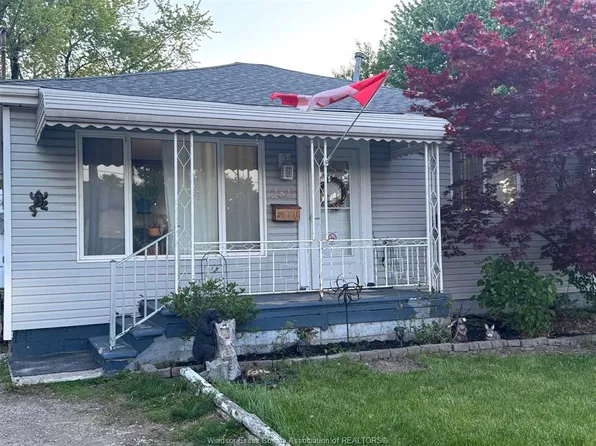 2527 Pillette Rd, Windsor, ON N8T 1P8