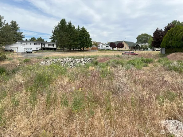 520 NW Cliff Avenue, Wilbur, WA 99185