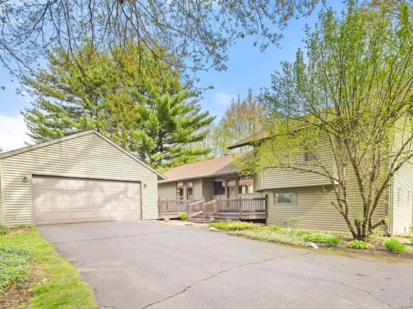 6 Merrywood Drive, Simsbury, CT 06070