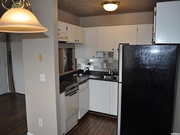 3rd image of 1557 W 200 S APT D302