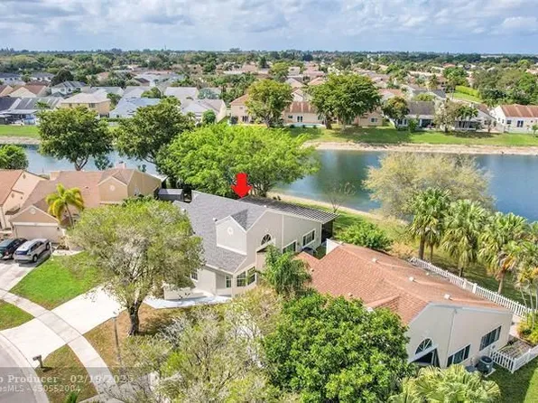 8547 Dynasty Dr, Boca Raton, FL 33433