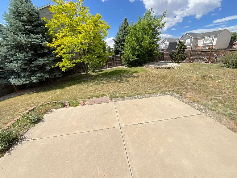 2579 Weyburn Way — Photo 7