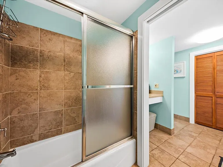 2714 Bayonne St — Photo 19
