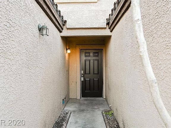 3rd image of 2529 Perryville Ave Unit 101