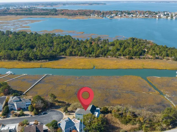 303 Le Pointe Dr, Bethany Beach, DE 19930