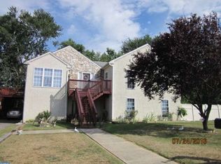 5 Natchez Ct, Gibbstown, NJ 08027