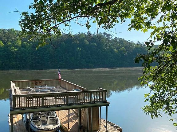 4th image of 385 Foster Cove Dr