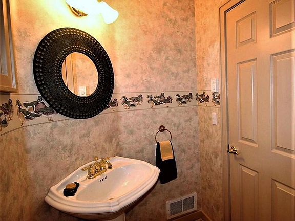 5th image of 257 Eagle Bend Dr