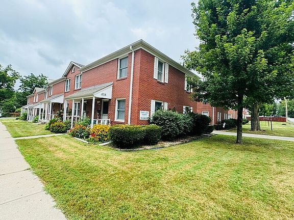 4th image of 1810 S Vermont Ave APT 6