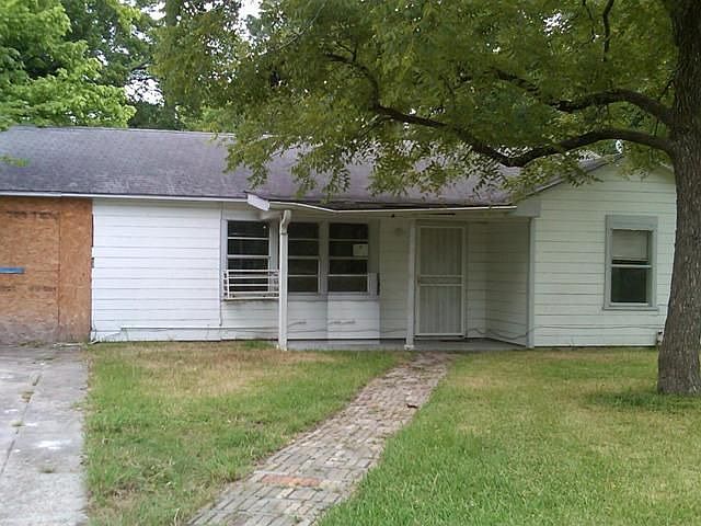 1st image of 6823 Kittridge St