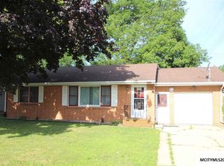 1912 S Jefferson Ave, Mason City, IA 50401
