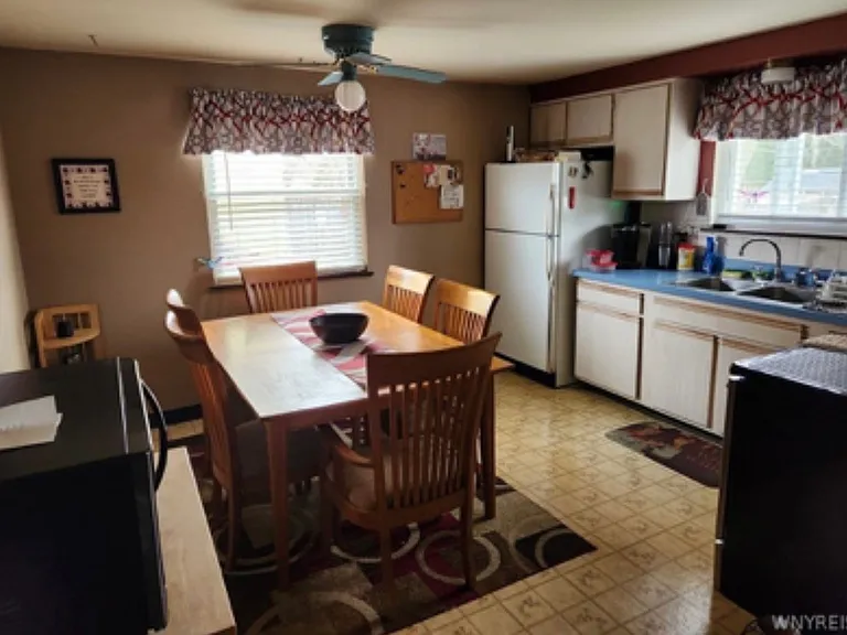 227 Robert Dr #1 — Photo 4