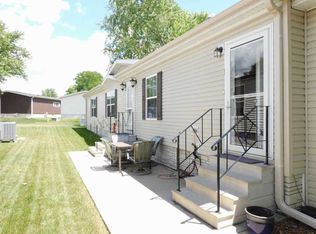 351 Elder Ln, Belvidere, IL 61008