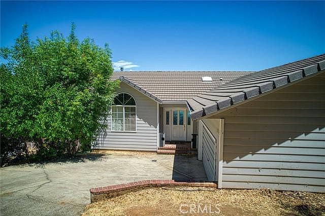 1st image of 3113 S Lake Dr