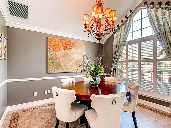 3rd image of 8467 Island Palm Cir