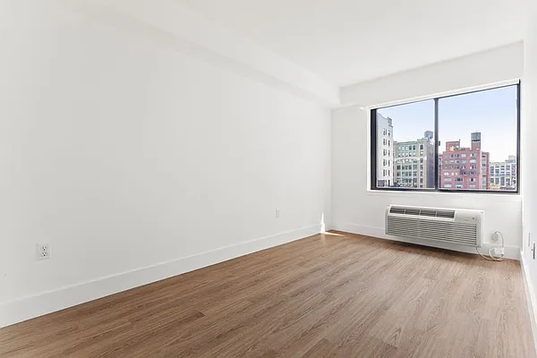 Rented by Greystar | media 11